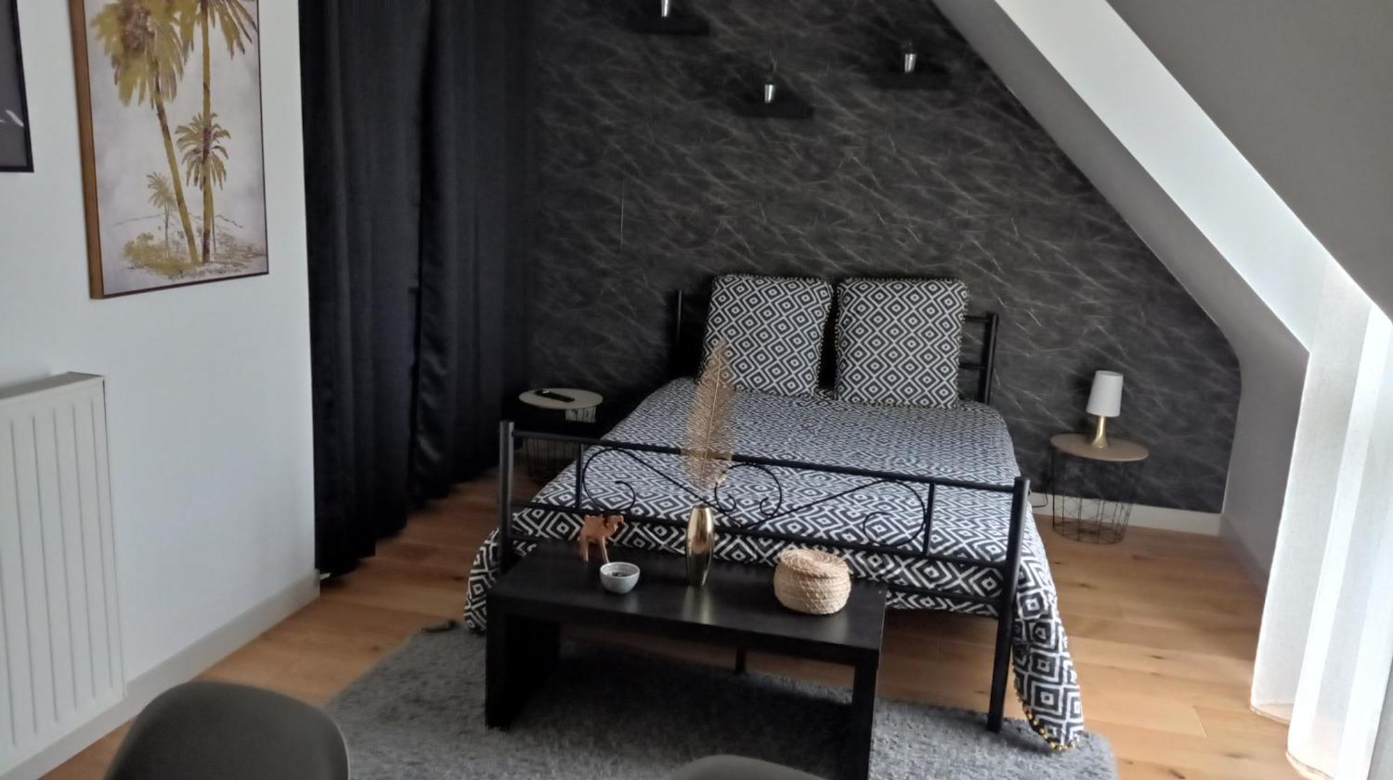 Au Bonheur Du Logis Hotell Fougères Eksteriør bilde